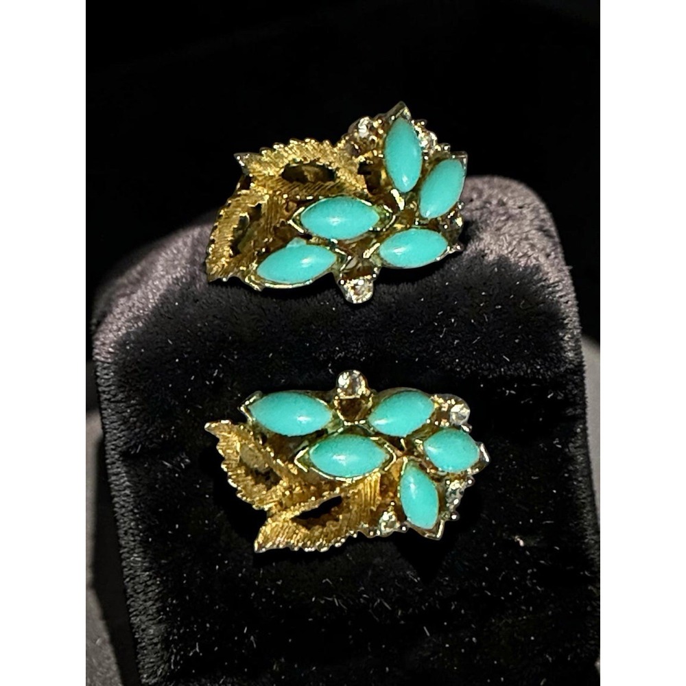 Vintage Kramer Turquoise Glass Leaf Cluster Clip-On Earrings Gold Tone - Picture 8 of 9